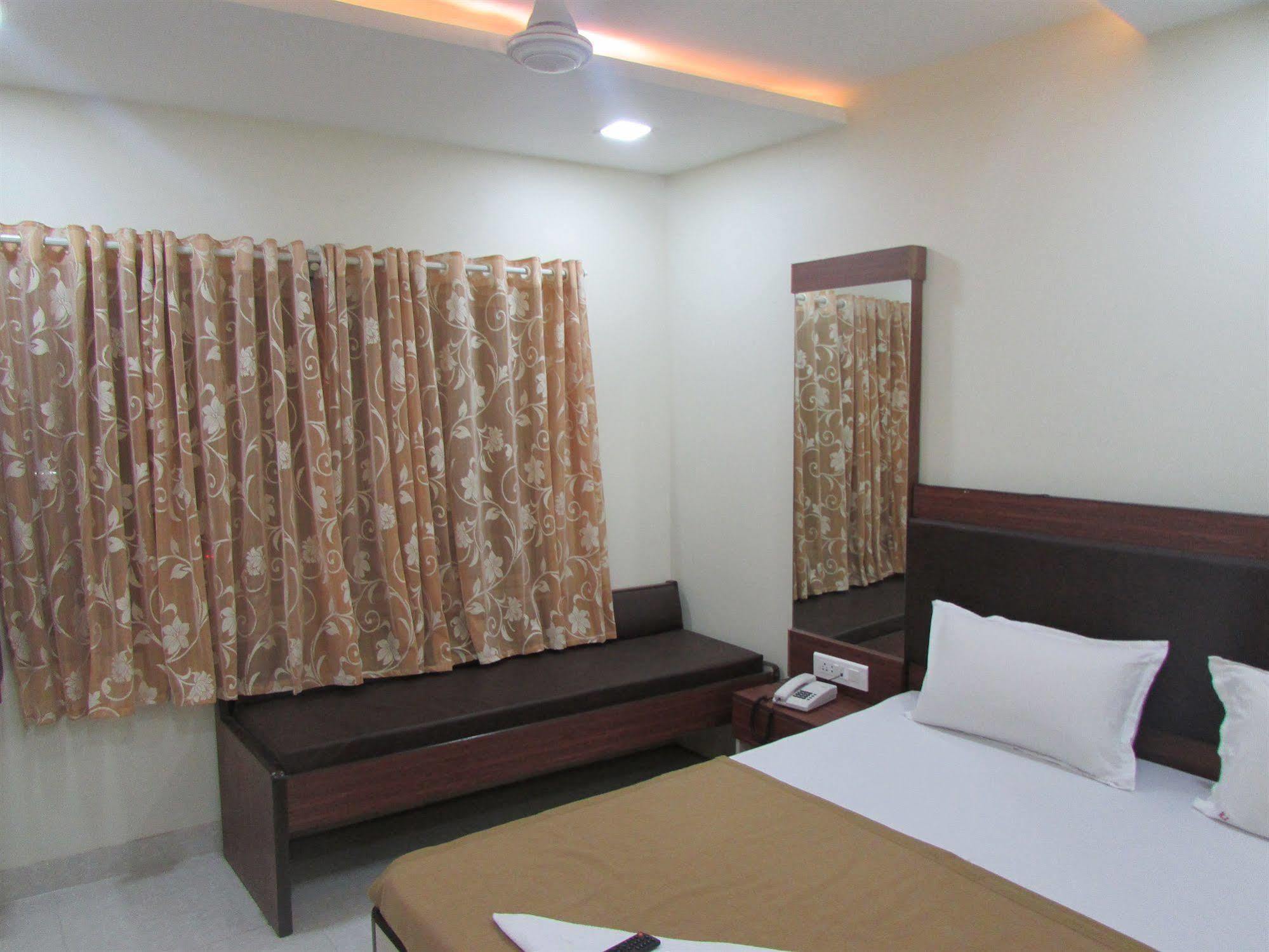 Royal Annex Hotell Mumbai Eksteriør bilde