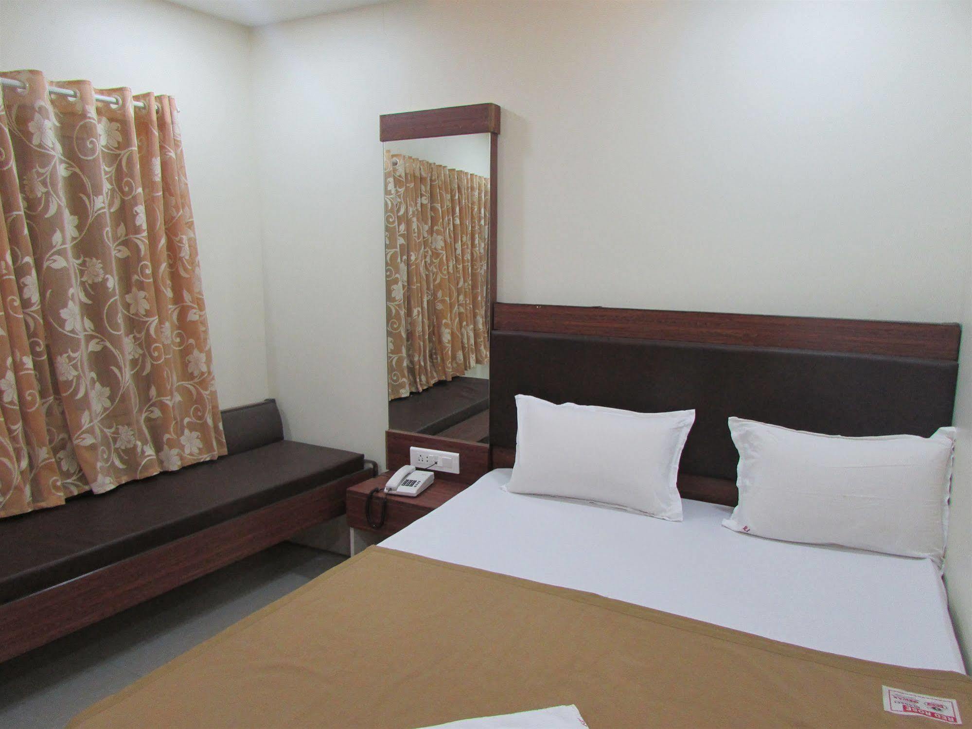 Royal Annex Hotell Mumbai Eksteriør bilde